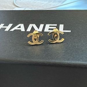Gold CC earrings